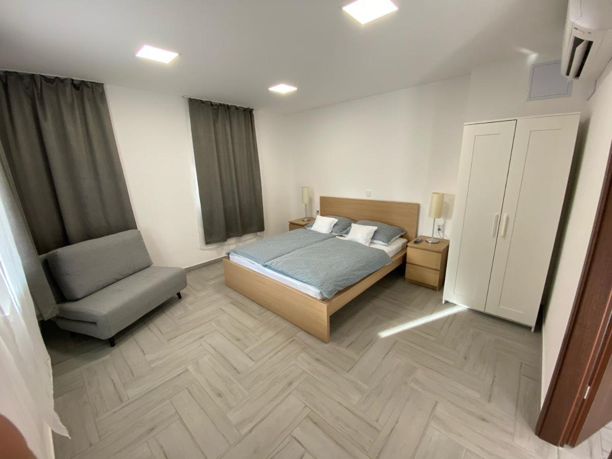 Apartament Sulyom Panzio Tiszafüred Zewnętrze zdjęcie