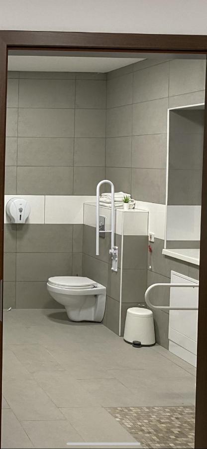 Apartament Sulyom Panzio Tiszafüred Zewnętrze zdjęcie