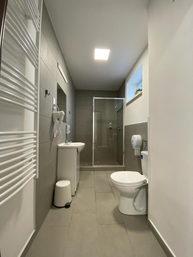 Apartament Sulyom Panzio Tiszafüred Zewnętrze zdjęcie