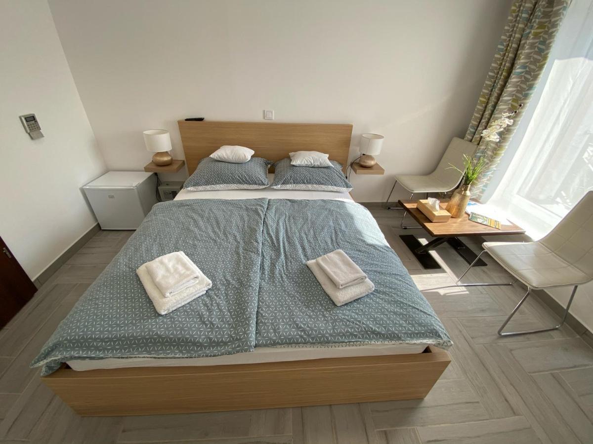 Apartament Sulyom Panzio Tiszafüred Zewnętrze zdjęcie