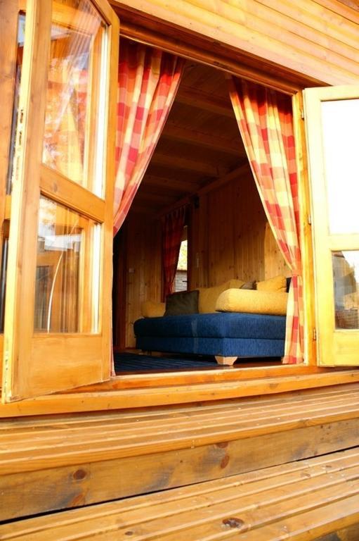 Apartament Sulyom Panzio Tiszafüred Pokój zdjęcie